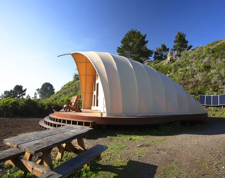 Hotel and Resort Tents